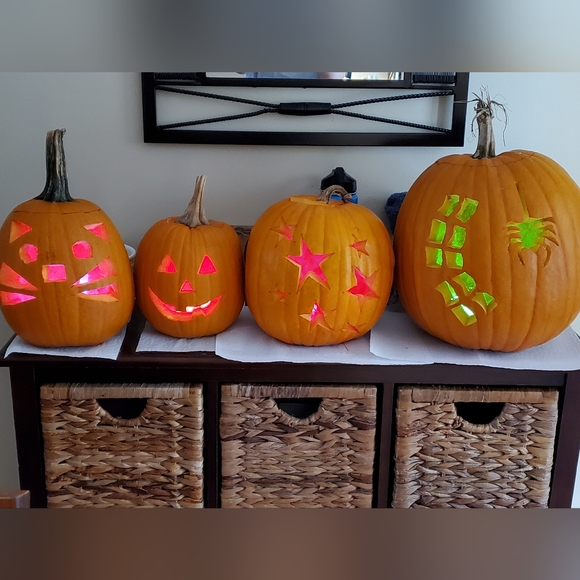 Meet your Posher, Tracy - Picture 1 of 1